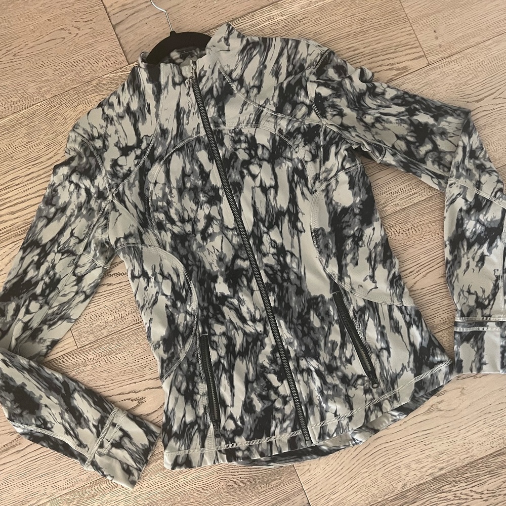 Tie-dye lululemon jacket